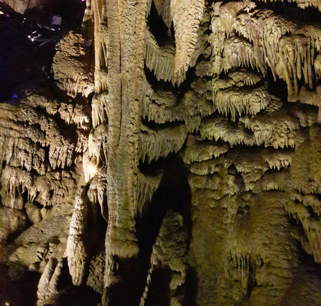 Пещера Сатаплия